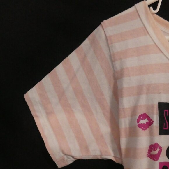 SEDUCTIONS | s/m small/medium | Single Girls Are Pretty Girls Collecting Boys - Picture 3 of 14